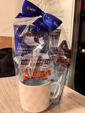 Ghirardelli Chocolate Gift Set / / Blue
